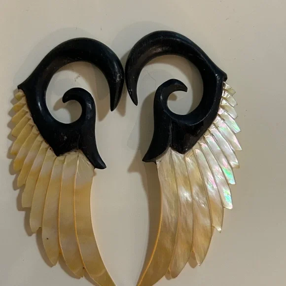 Lot of 9 beautiful organic hangers size 2 TAWAPA brass, bone, wood - Picture 11 of 12